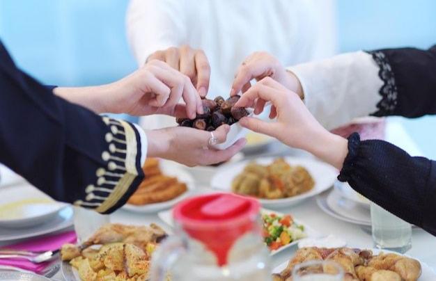 Tata Cara Berbuka Puasa Sesuai Sunah Rasulullah saw